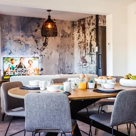 Clara's Place Апартаменты